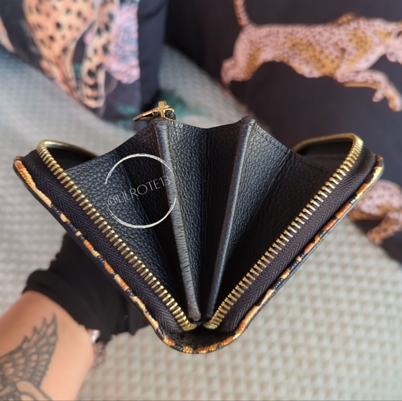 Louis Vuitton Wild At Heart Black Empreinte Zippy - Picture 6 of 17